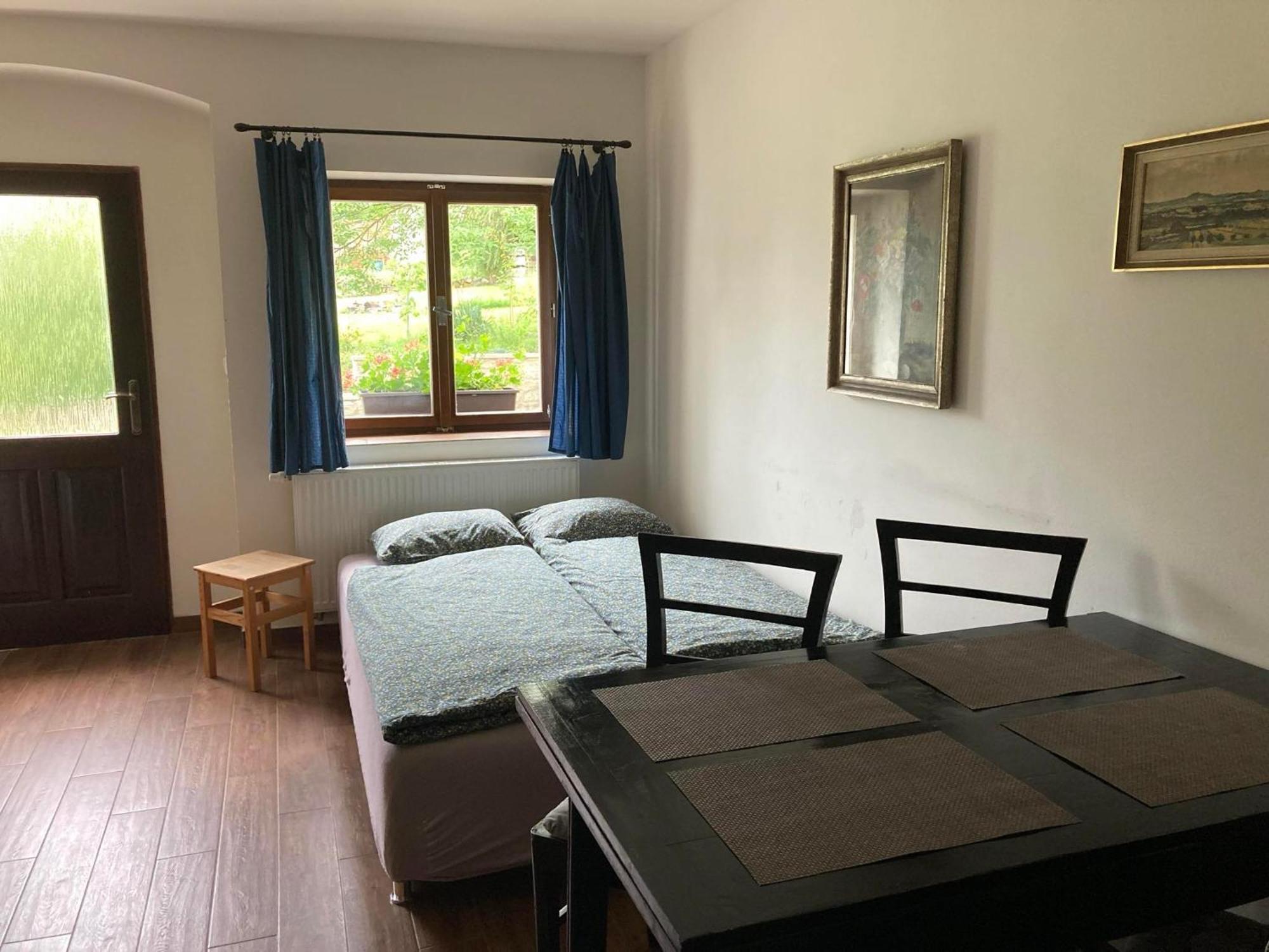 Apartman Zidovice Лоуни Экстерьер фото